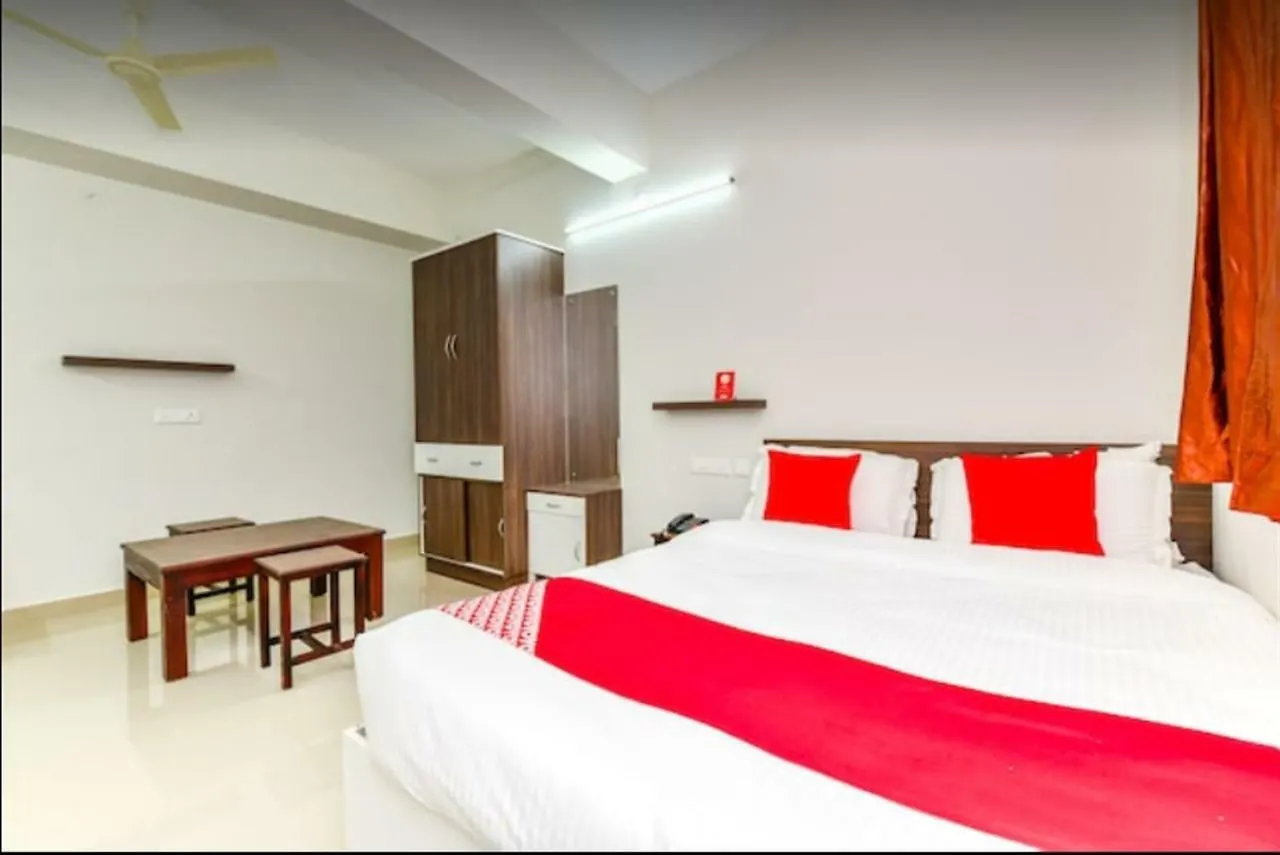 Focus Residency Hotel Ettumanoor